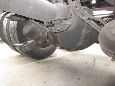 Eaton DSP40 Front Differential for a Peterbilt 387