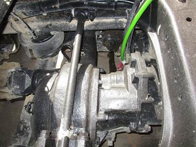 Eaton DSP40 Front Differential for a Peterbilt 387