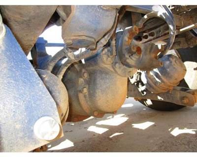 Eaton DSP40 Front Differential for a Peterbilt 379