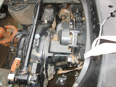 Eaton DSP41 Front Differential for a Peterbilt 386