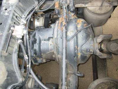 Eaton DSP41 Front Differential for a Kenworth T700
