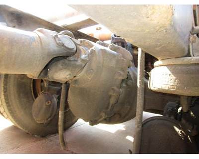 Eaton DSP41 Front Differential for a Kenworth T2000