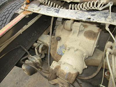 Mack CRDP92 Front Differential for a Mack RD688S