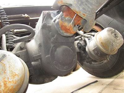Rockwell MD20143 Front Differential for a Freightliner COLUMBIA 120