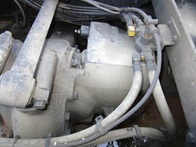 Rockwell RD20145 Front Differential for a Volvo VNL