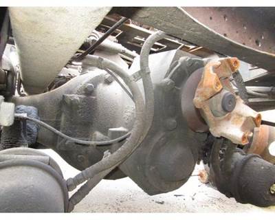 Rockwell RD20145 Front Differential for a Volvo VNL