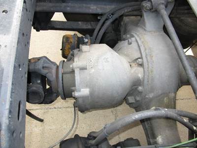 Rockwell RD2014X Front Differential for a Freightliner CASCADIA 125