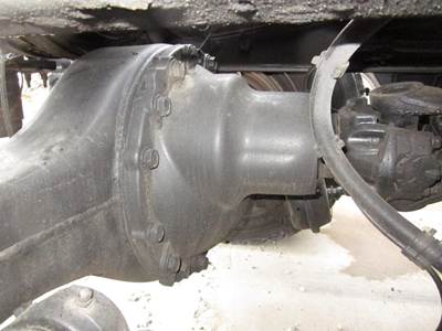 Alliance RT40-4 HT Rear Differential for a Freightliner CASCADIA
