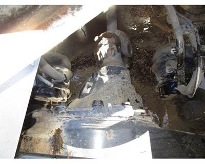 Detroit RT40-NFD Rear Differential for a Freightliner CASCADIA 126