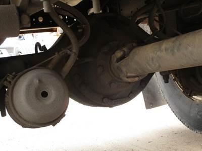 Eaton 17060-S Rear Differential for a International 4300