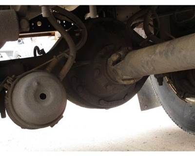 Eaton 17060-S Rear Differential for a International 4300