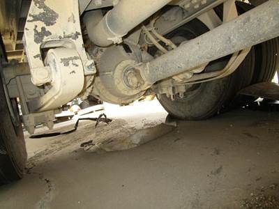 Eaton 19060-S Rear Differential for a International CE200