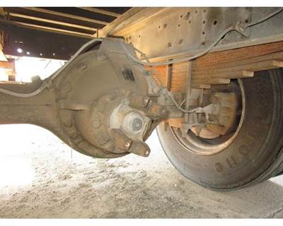 Eaton 19060-S Rear Differential for a GMC C7500