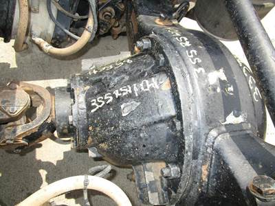 Eaton RS404 Rear Differential for a Freightliner CENTURY CLASS 112