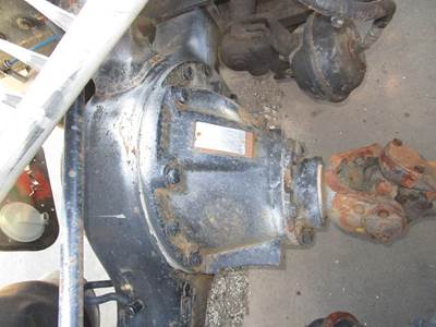 Eaton RS404 Rear Differential for a Freightliner COLUMBIA 120