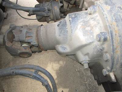 Rockwell MR2014X Rear Differential for a Volvo VNL