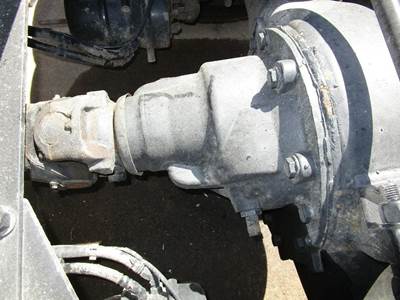 Rockwell MR2014X Rear Differential for a Kenworth T680