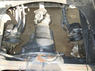 Rockwell MR2014X Rear Differential for a Volvo VNL