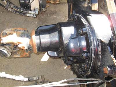Rockwell MR2014X Rear Differential for a Mack ANTHEM