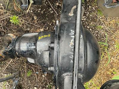 Rockwell MR2014X Rear Differential for a Freightliner CASCADIA 113BBC