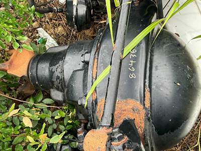 Rockwell MR2014X Rear Differential for a Freightliner CASCADIA 125