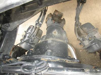 Rockwell MR2014X Rear Differential for a Kenworth T680