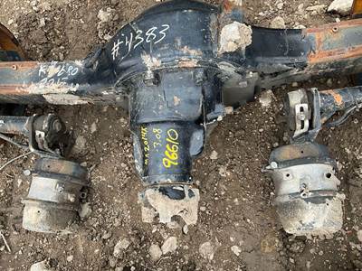 Rockwell MR2014X Rear Differential for a Kenworth T680