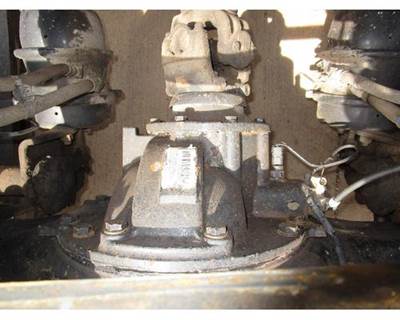 Rockwell MR2014X Rear Differential for a Freightliner CASCADIA 125