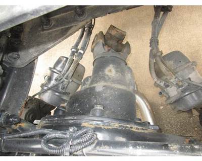 Rockwell MR2014X Rear Differential for a Kenworth T680