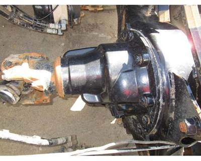 Rockwell MR2014X Rear Differential for a Mack ANTHEM