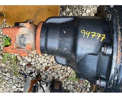 Rockwell MR2014X Rear Differential for a Mack CXU613