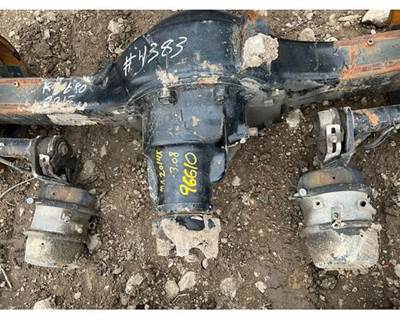Rockwell MR2014X Rear Differential for a Kenworth T680