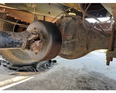 Rockwell MS1714X Rear Differential for a International 4300