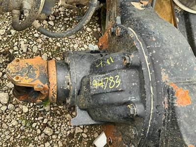 Rockwell RR20145 Rear Differential for a Volvo VNM