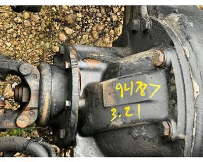 Rockwell RR20145 Rear Differential for a Freightliner COLUMBIA 120