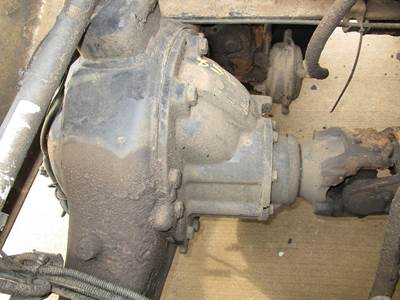 Rockwell RS20145 Rear Differential for a Volvo VNL