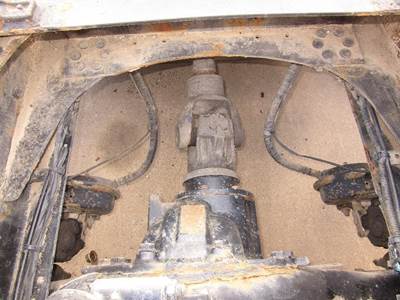 Rockwell RS20145 Rear Differential for a Volvo VNL