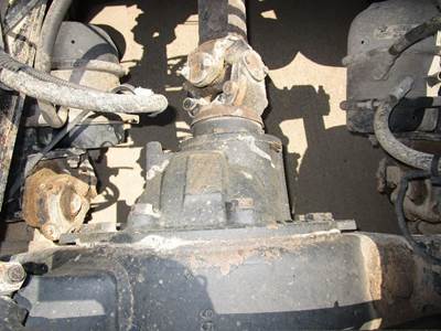 Rockwell RS20145 Rear Differential for a Freightliner CLASSIC 120