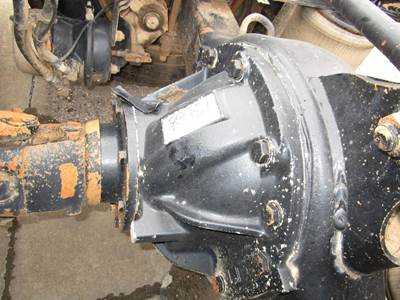 Rockwell RS20145 Rear Differential for a Mack CHU613