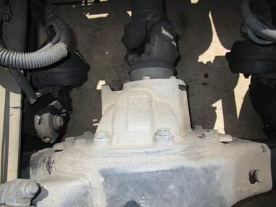 Rockwell RS20145 Rear Differential for a Freightliner COLUMBIA 120