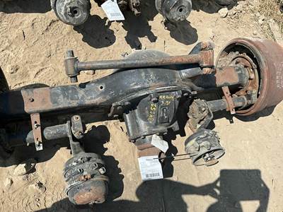 Rockwell RS20145 Rear Differential for a Freightliner FLD120