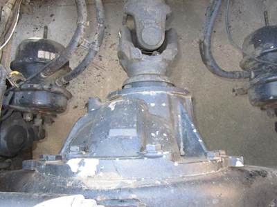 Rockwell RS20145A Rear Differential for a Volvo VNL