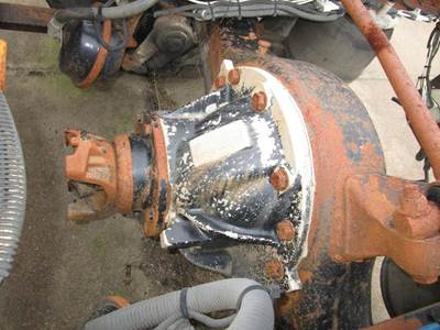 Rockwell RS20145A Rear Differential for a Freightliner COLUMBIA 120