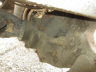 Rockwell RS23161 Rear Differential for a Kenworth T800