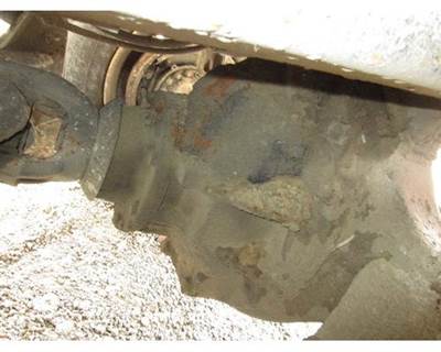 Rockwell RS23161 Rear Differential for a Kenworth T800