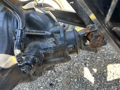 Rockwell RSL23160 Rear Differential for a Kenworth T880