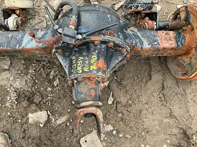 Rockwell SQHP Rear Differential for a GMC C7000
