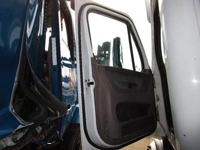 Freightliner Cascadia Left Front Door Assembly for a Freightliner CASCADIA 125