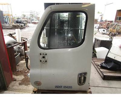 Freightliner Cascadia Front Door Assembly