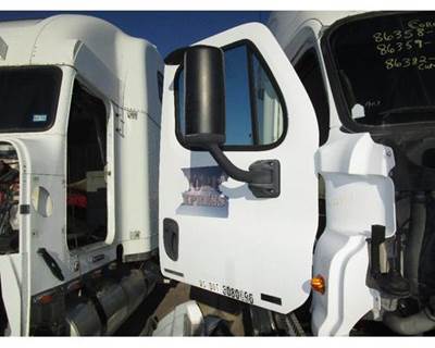 Freightliner Cascadia Right Front Door Assembly for a Freightliner CASCADIA 125